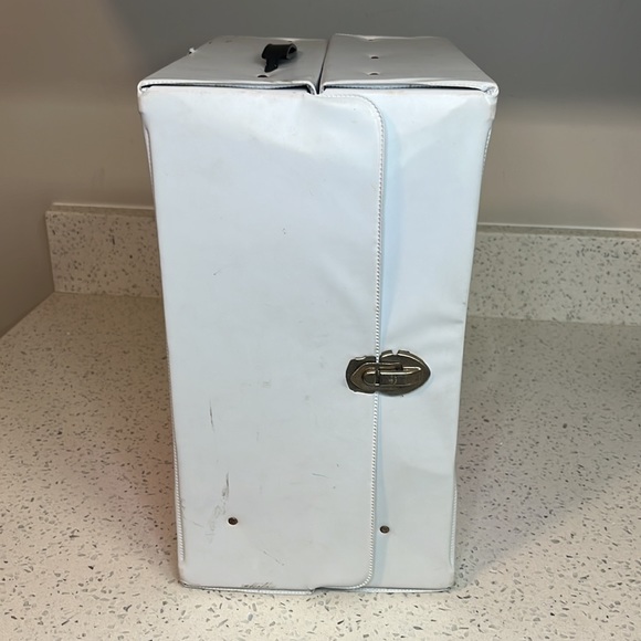 ☀️ 3 / 15 ☀️ Vintage Barbie Trunk - Picture 8 of 16